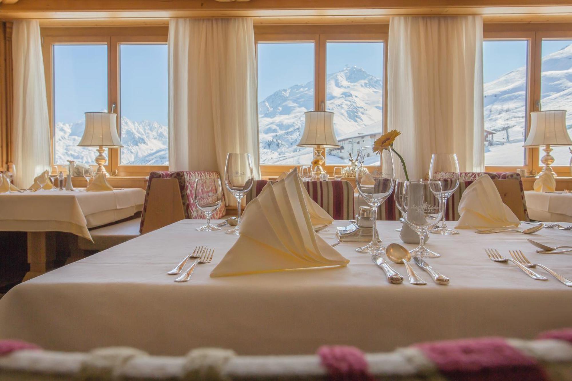 Edelweiss Hochsoelden Superior Hotel 4*